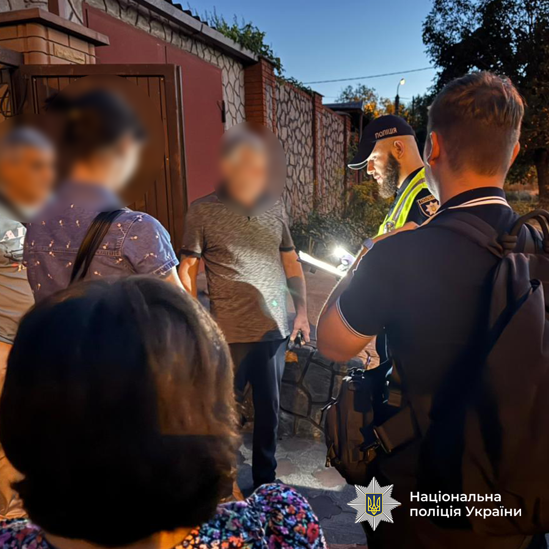 У Запоріжжі адвокатка організувала угруповання, що надавало незаконну специфічну допомогу чоловікам - фото, відео