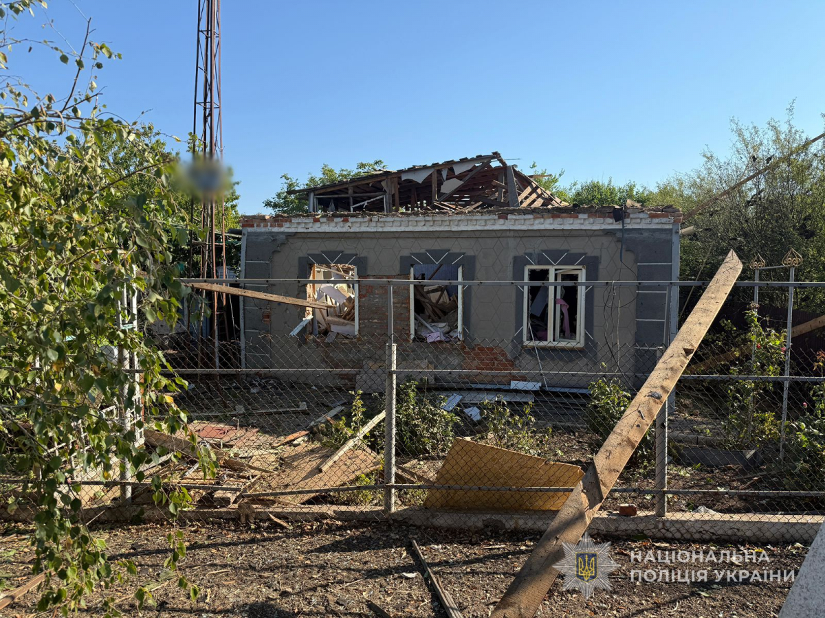 Ворог поцілив по приватній забудові в Запорізькій області, загинула жінка - наслідки обстрілів за добу