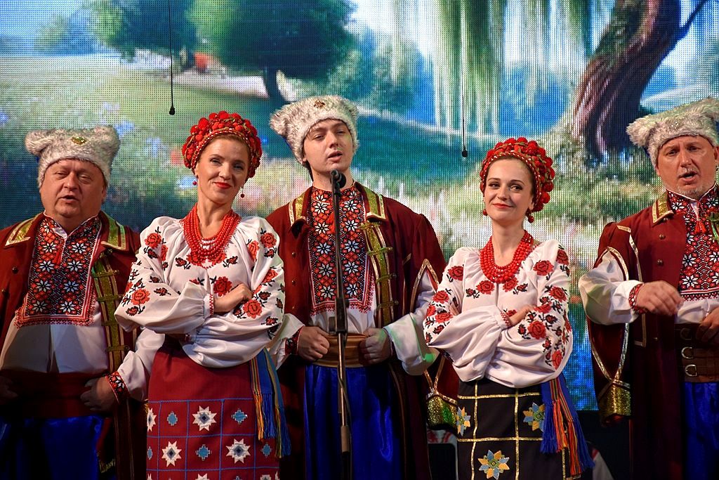 Аплодували стоячи — відомий запорізький ансамбль традиційно порадував своїх шанувальників (фото)
