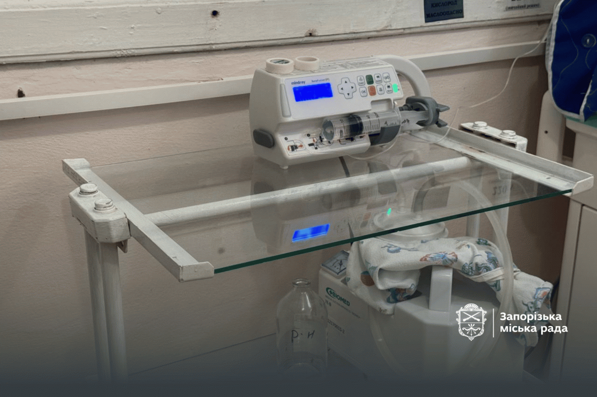 Як у запорізькій лікарні рятують немовлят - фото