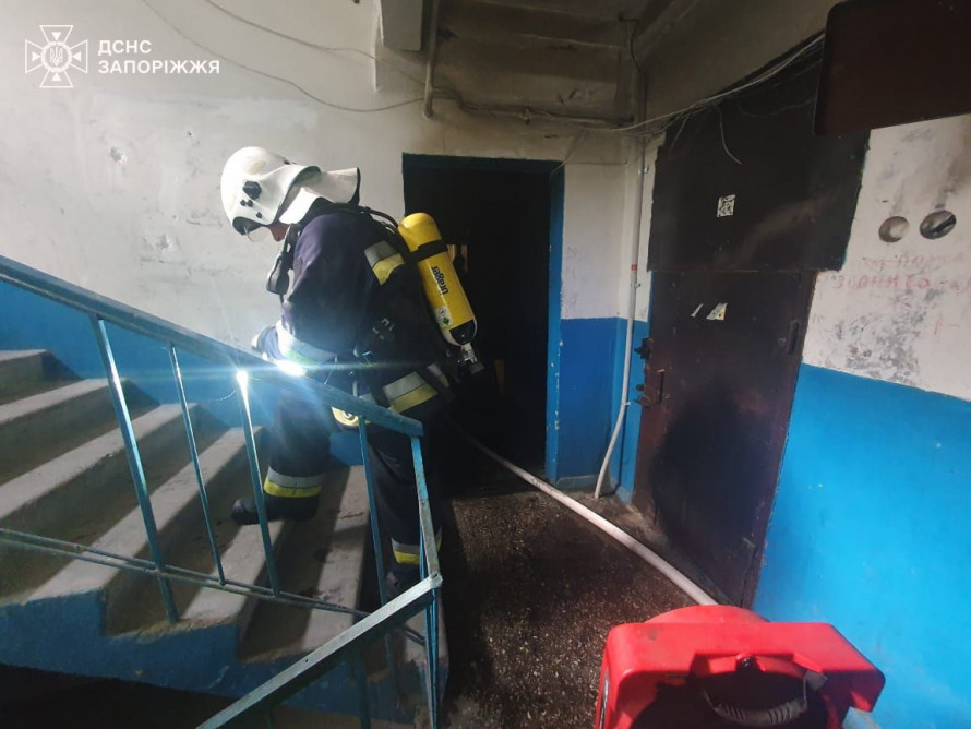 Медики намагалися реанімувати жінку - у Запоріжжі пожежа забрала життя пенсіонерки