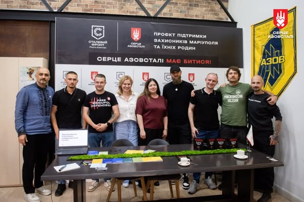 Посібник для ветеранів – волонтери створюють унікальну книжку про повернення після полону (фото)