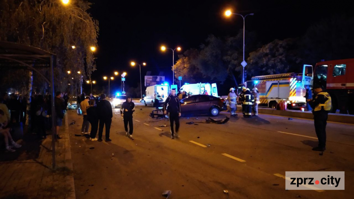 Стали відомі подробиці страшної ДТП, яка сталась на вулиці Перемоги у Запоріжжі