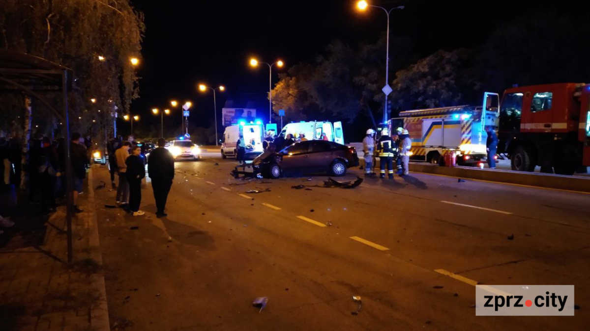 Стали відомі подробиці страшної ДТП, яка сталась на вулиці Перемоги у Запоріжжі