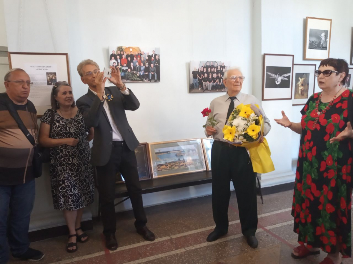 У день народження відомий фотохудожник показав у Запоріжжі рідкісні світлини - виставка, яку не можна пропустити