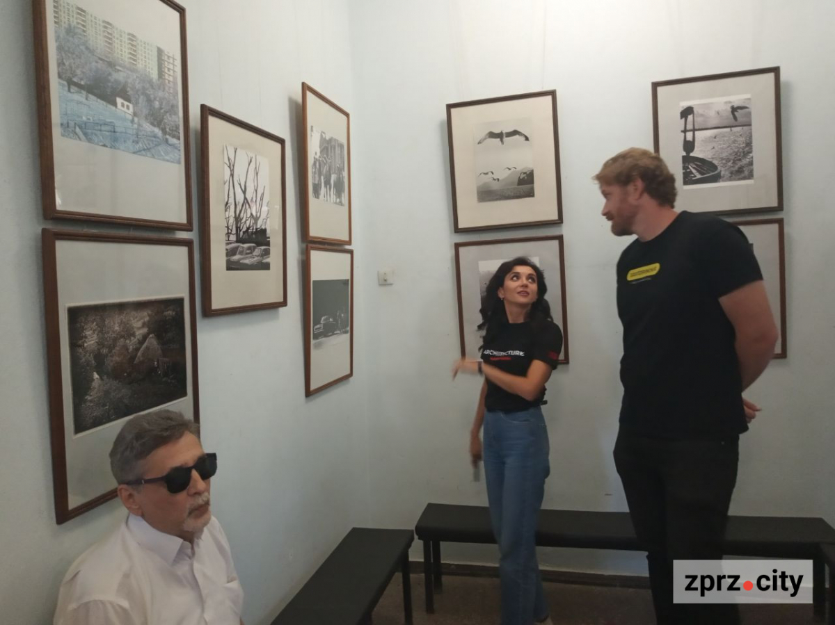 У день народження відомий фотохудожник показав у Запоріжжі рідкісні світлини - виставка, яку не можна пропустити