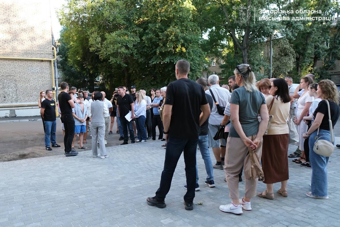 У Запоріжжі  на вулиці Сталеварів відновили будинок, зруйнований ворожим ударом у 2022 році