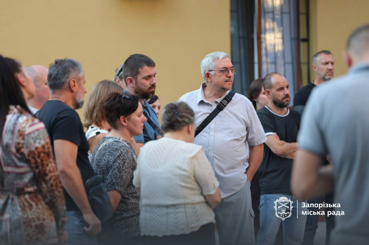 У Запоріжжі  на вулиці Сталеварів відновили будинок, зруйнований ворожим ударом у 2022 році