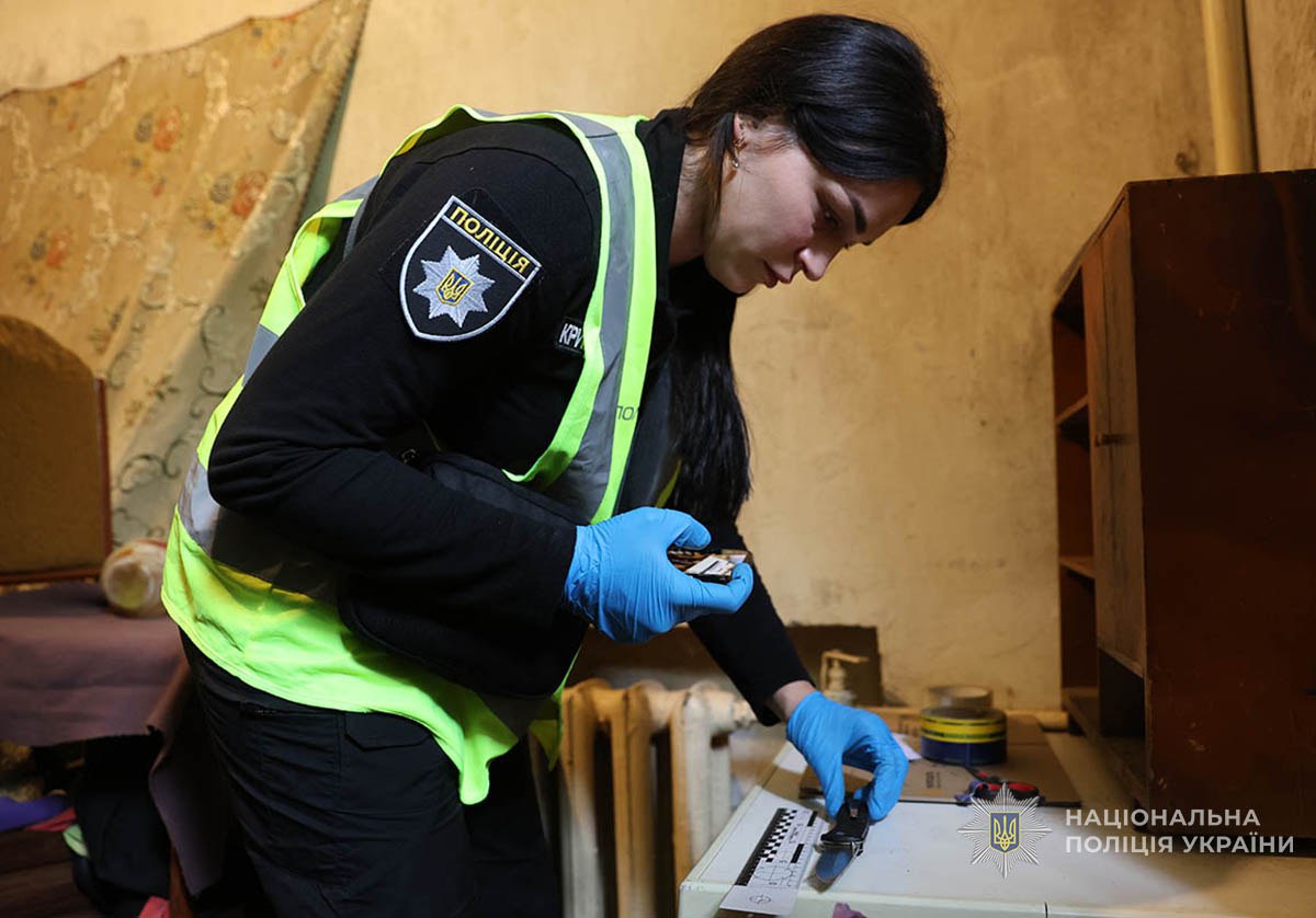 Відтягнув до смітника та вдарив ножем - у Запоріжжі товариш по чарці зарізав чоловіка (фото, відео)