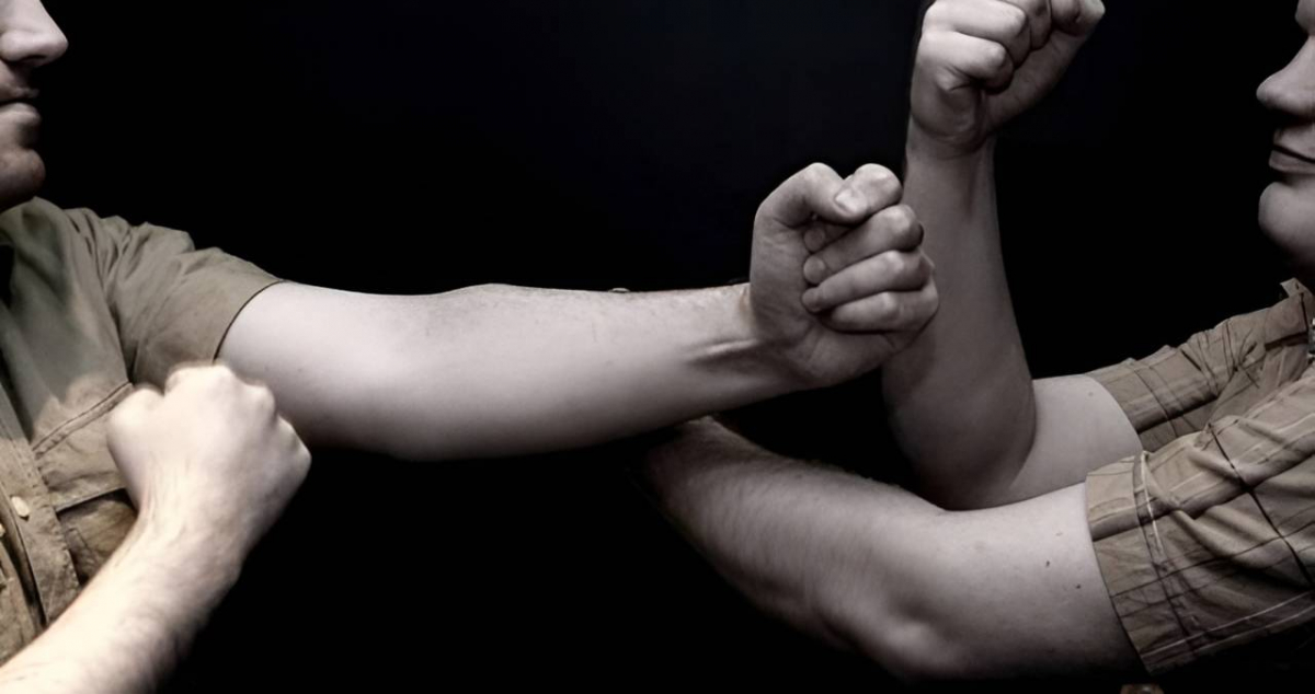 Агресивний відвідувач напав на адміністратора кафе — у Запоріжжі поліція затримала хулігана