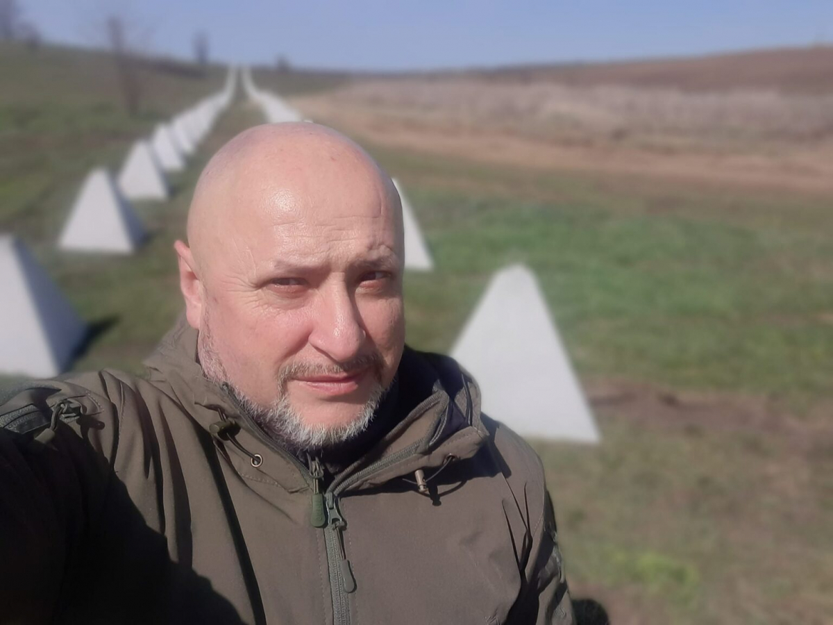 Чому ворог так вперто лізе у Степногірськ і яка там ситуація - коментар експерта