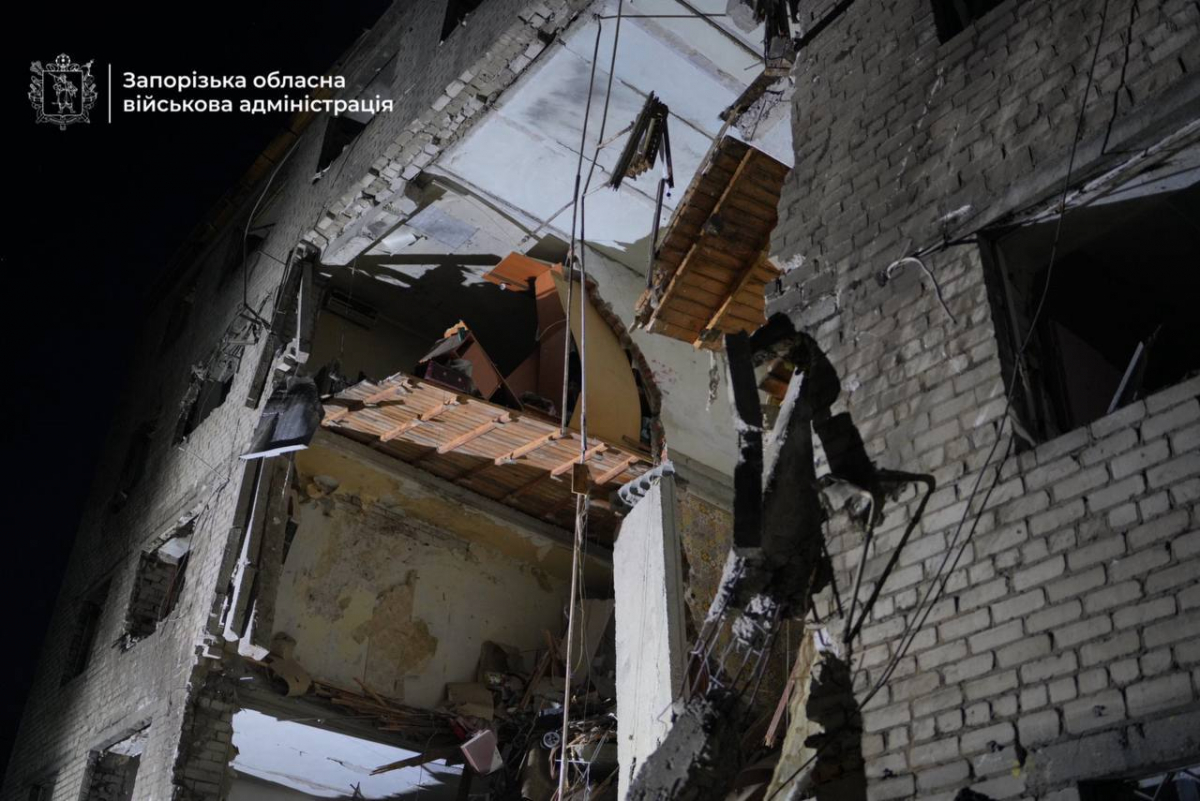 Масована атака на Запоріжжя та Запорізький район — є постраждалі, під завалами шукають людей (фото, відео)