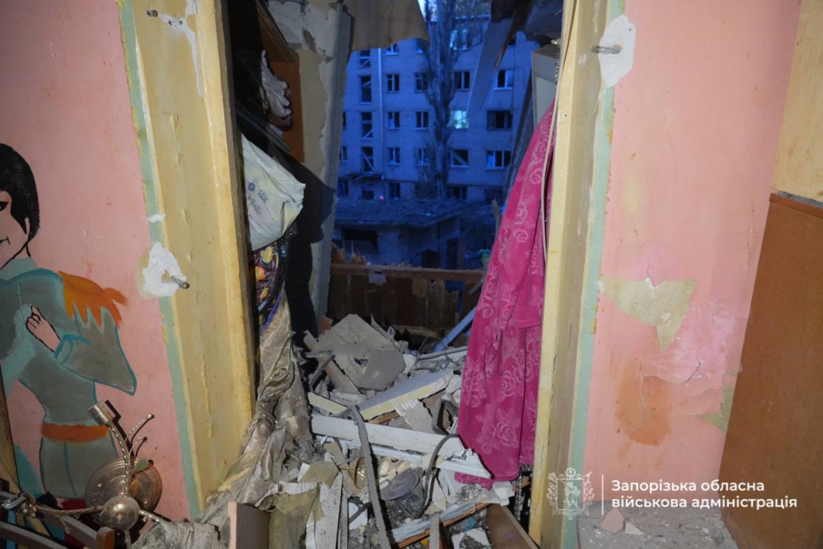 Масована атака на Запоріжжя та Запорізький район — є постраждалі, під завалами шукають людей (фото, відео)