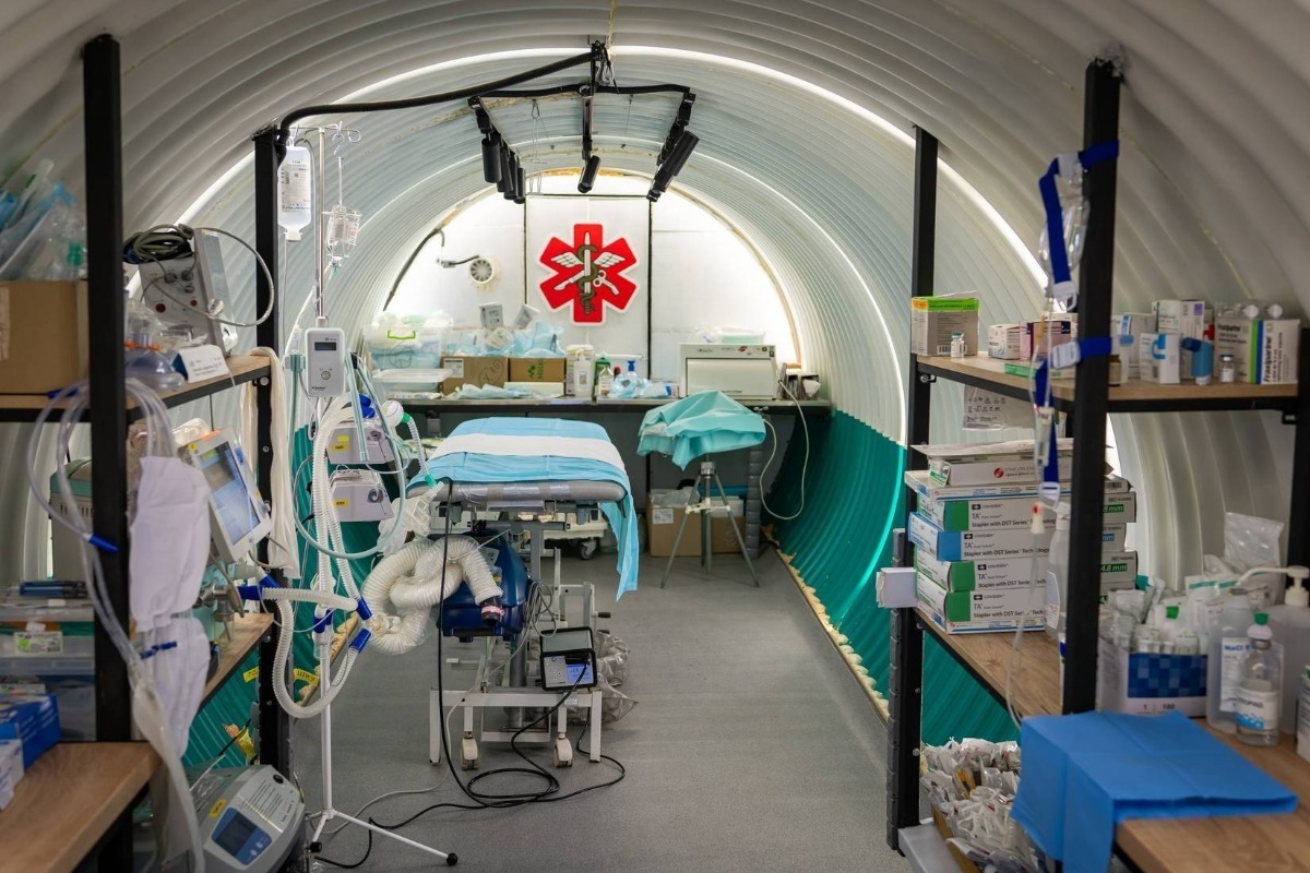 Під землею на передовій: як підземний шпиталь від Метінвесту рятує життя українських військових – The Guardian