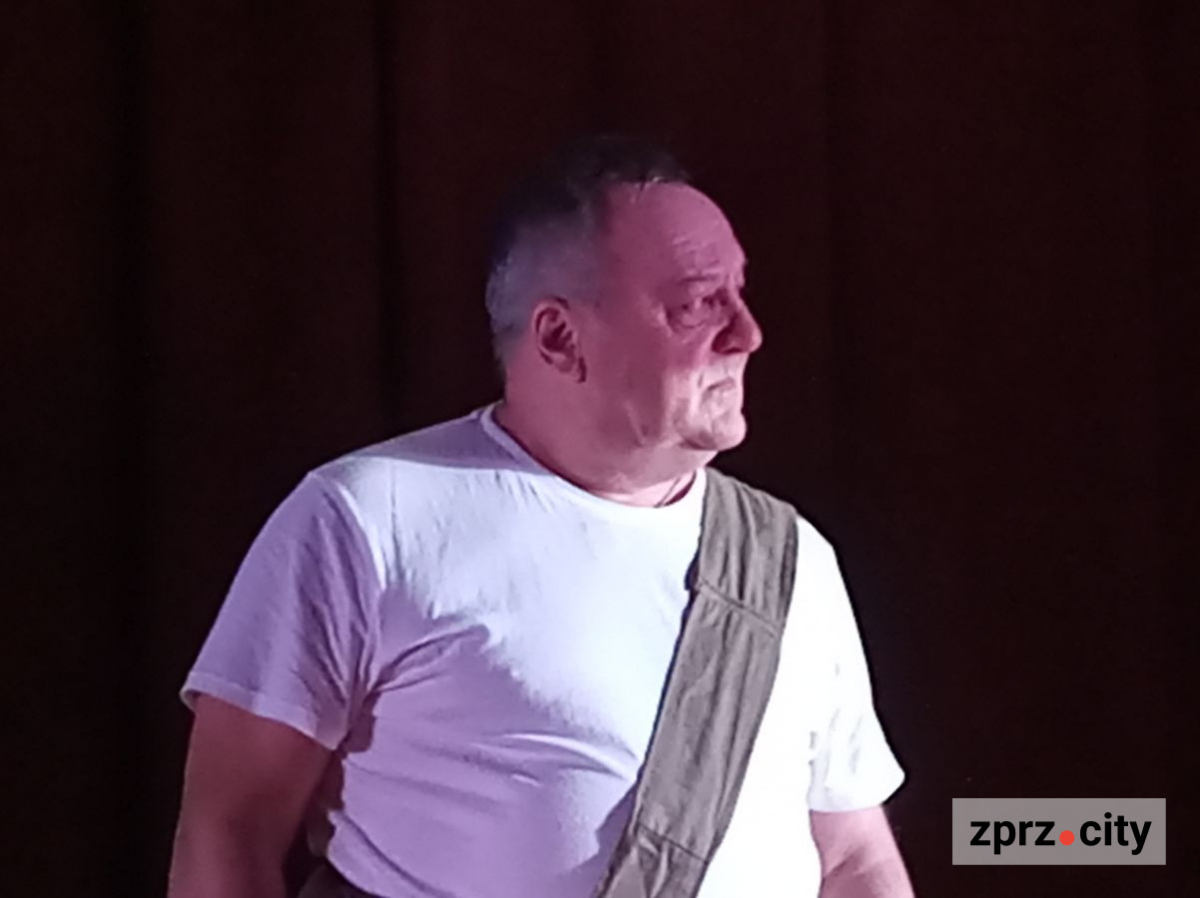 "Треба жити і діяти далі": під час повномасштабної війни у Запоріжжі народився новий театр - показали яскраву прем'єру (фото)