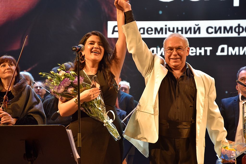 Тримала публіку до останнього акорду -  відома запорізька співачка  відзначила на сцені творчий ювілей