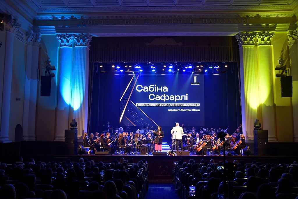 Тримала публіку до останнього акорду -  відома запорізька співачка  відзначила на сцені творчий ювілей