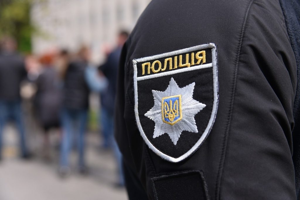 У Запоріжжі підлітки лякали та погрожували пенсіонеркам "стріляниною" — поліція розшукала причетних