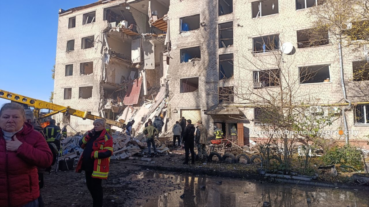 У Запоріжжі після нічного обстрілу найбільше постраждав Дніпровський район - що відомо (фото, відео)