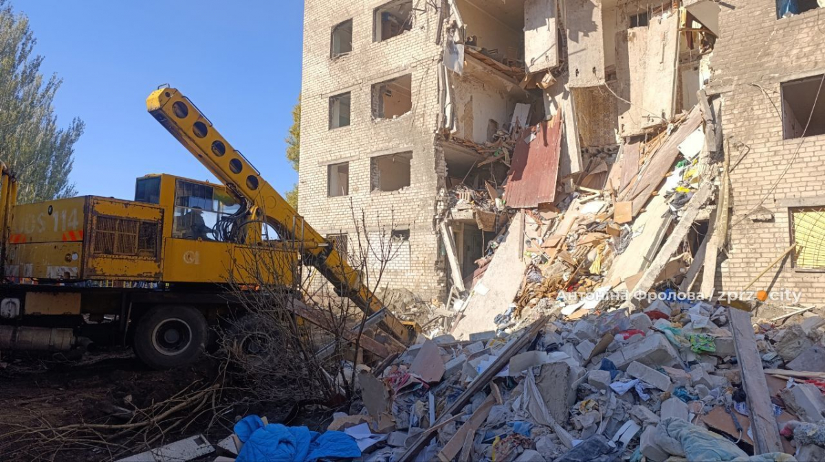 У Запоріжжі після нічного обстрілу найбільше постраждав Дніпровський район - що відомо (фото, відео)