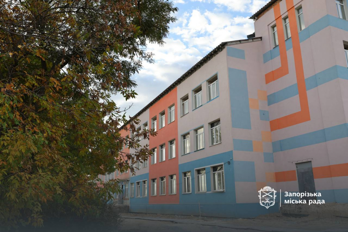 У Запоріжжі триває масштабне відновлення школи -  заклад стане символом безпечної освіти (фото)