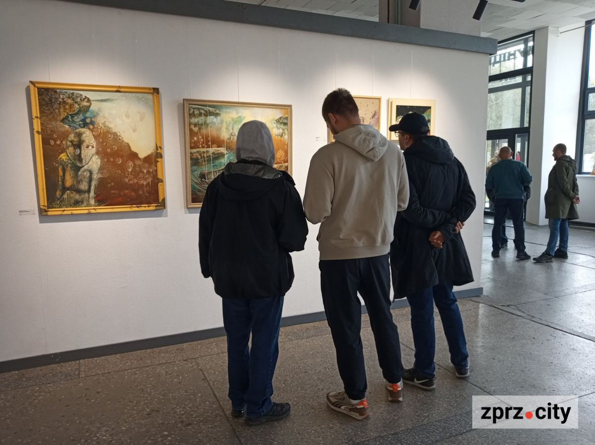 У Запоріжжі відкрили виставку про Хортицю - чим легендарний острів дивував художників з інших міст