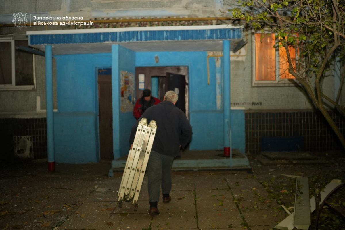 Армія РФ атакувала ракетами Запоріжжя — внаслідок удару пошкоджено будинки та дитячий садок (фото)