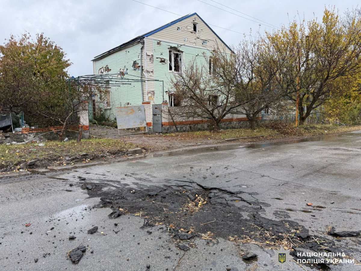 Атакували авіабомбами - на Запоріжжі росіяни вбили комунальника та поранили подружжя (фото)