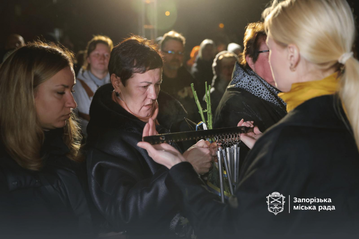 Імена тих, хто нас захищав - на запорізькому Дереві пам’яті з'явилось 85 нових дзвіночків (фото)