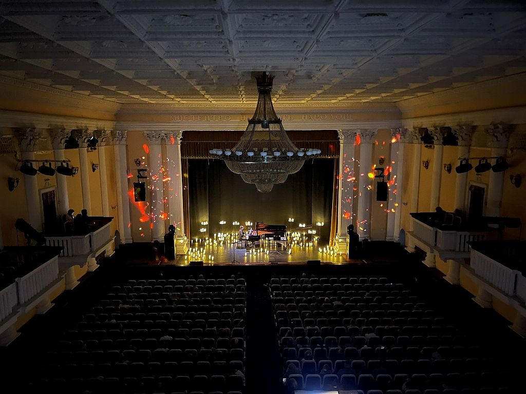 «Мелодії при свічках» - у запорізькій філармонії пройшов дуже атмосферний концерт