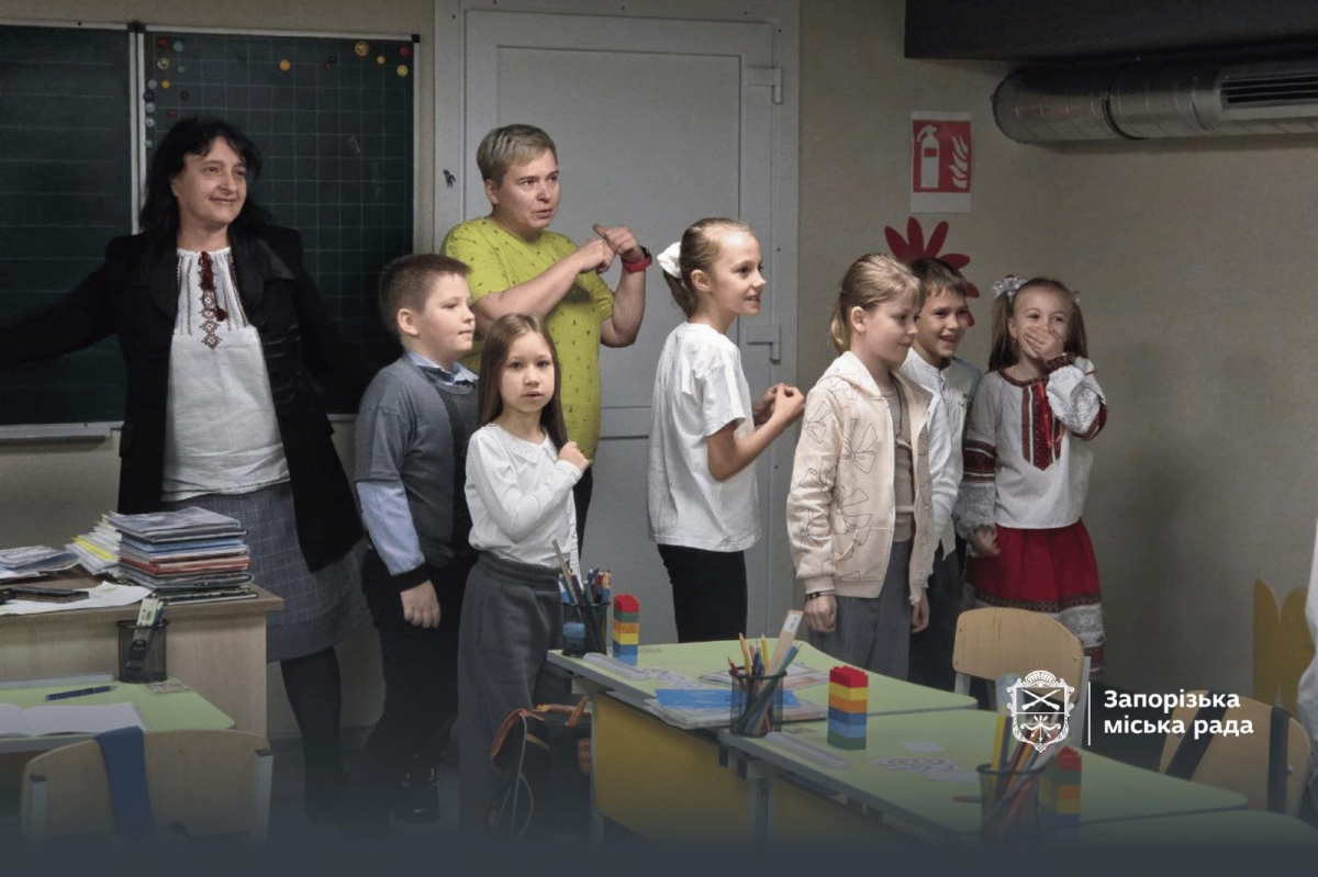 "Площа дозволяє проводити навіть уроки фізкультури" - в гімназії на Запоріжжі Лівому з’явилось укриття (фото)