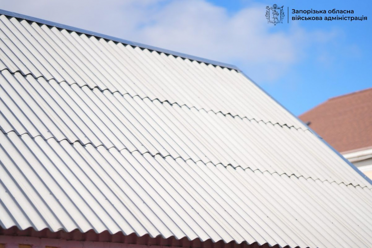 Скільки будинків у Запоріжжі пошкоджені внаслідок ворожих обстрілів - як триває відновлення (фото, відео)