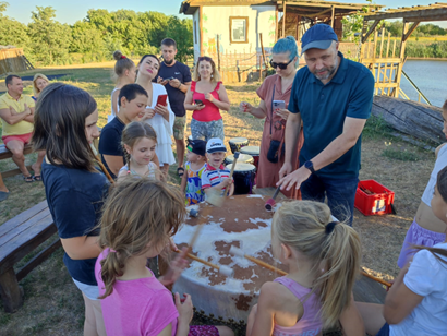У ритмі відновлення - як барабанні кола та музика лікують душу ветеранів на Запоріжжі