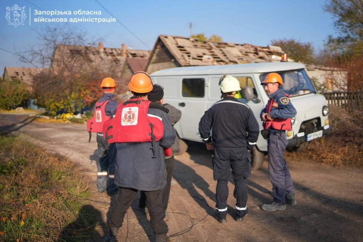 У Запоріжжі внаслідок нічної атаки пошкоджень зазнав житловий сектор Шевченківського району - кількість поранених зросла (фото, відео)