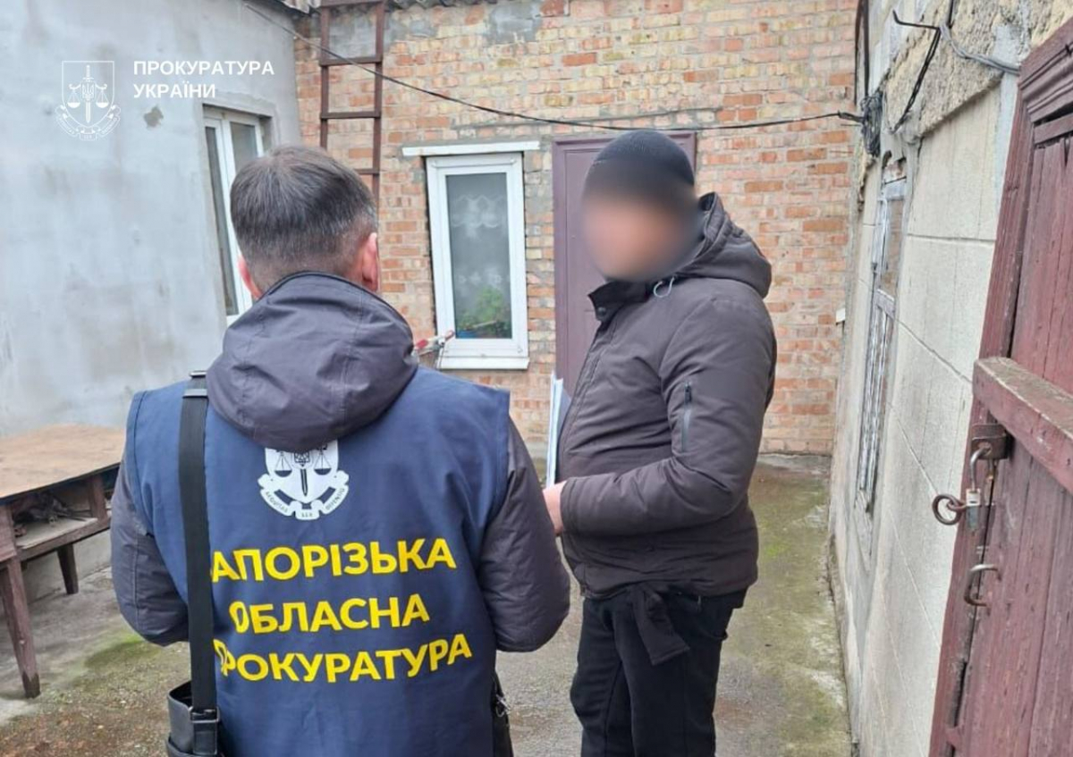 Мітинг перетворився на хаос - на Запоріжжі депутат і троє чоловіків увірвалися на підприємство, пошкодили майно та травмували охоронців