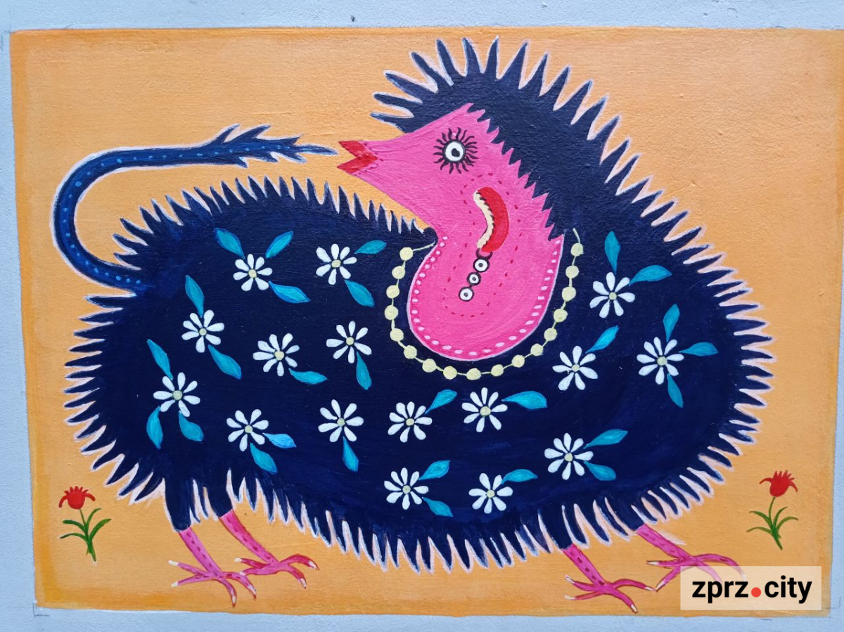 На запорізькій багатоповерхівці стало ще більше фантастичних звірів - фото