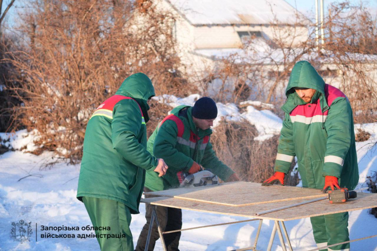 Напередодні Нового року ворог атакував Запоріжжя - фото наслідків