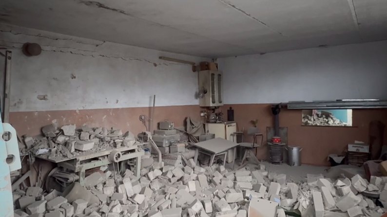 "Не залишилося ні гаража, ні авто" - очевидці розповіли про наслідки удару КАБами по Космічному району Запоріжжя (фото)