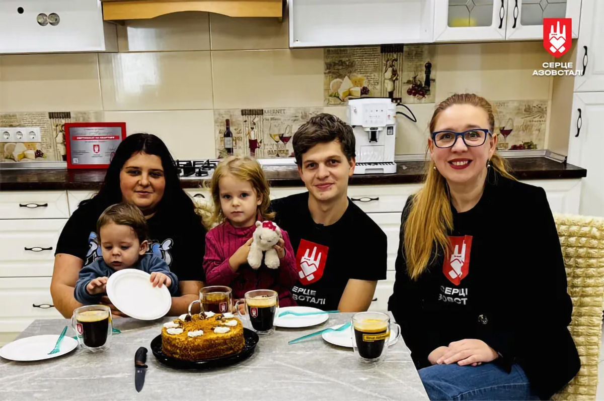 Родина Чопей нарешті повертається додому: захисник Маріуполя отримав квартиру за програмою «Вдома»