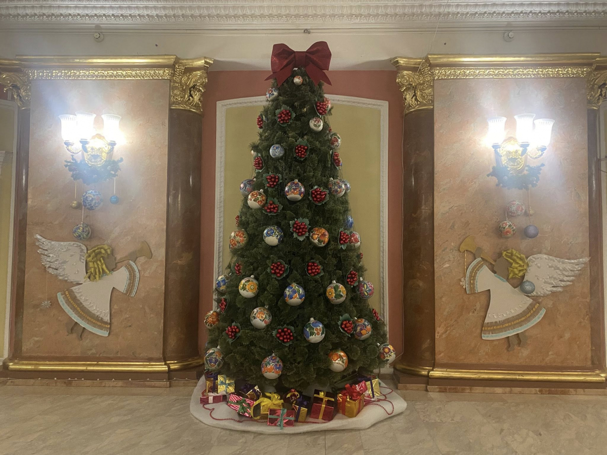 У головному театрі Запорізької області підготували новорічно-різдвяну прем'єру для дітей