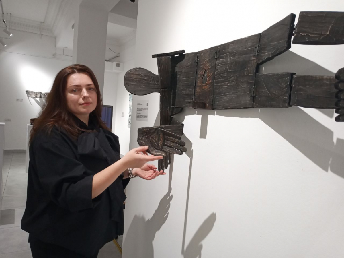 У Запоріжжі показали книгу, вирощену з гриба, та інші незвичайні артбуки - фото