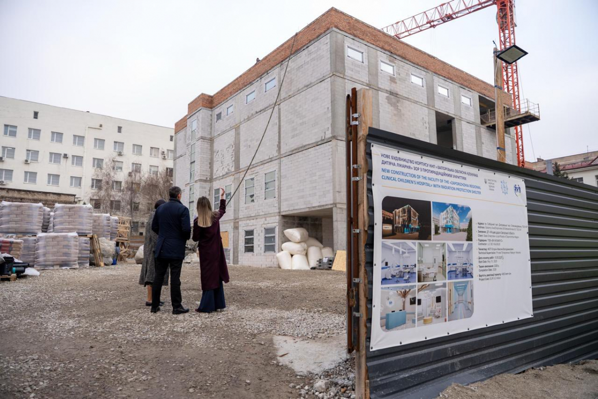 Виконано понад 70% робіт - як у Запоріжжі просувається будівництво нового хірургічного корпусу дитячої лікарні (фото)