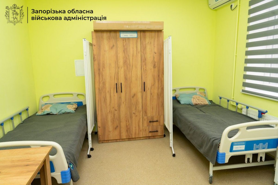 Єдине вікно допомоги - транзитний центр для евакуйованих у Запоріжжі вже прийняв понад 1200 людей (відео)