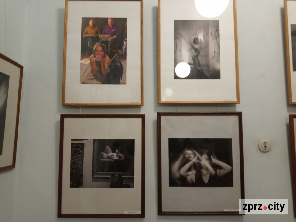 Запорізькі фотохудожники завершують рік великою виставкою - показали багато еротики