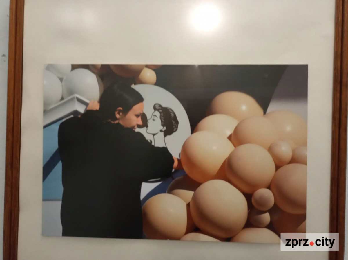 Запорізькі фотохудожники завершують рік великою виставкою - показали багато еротики