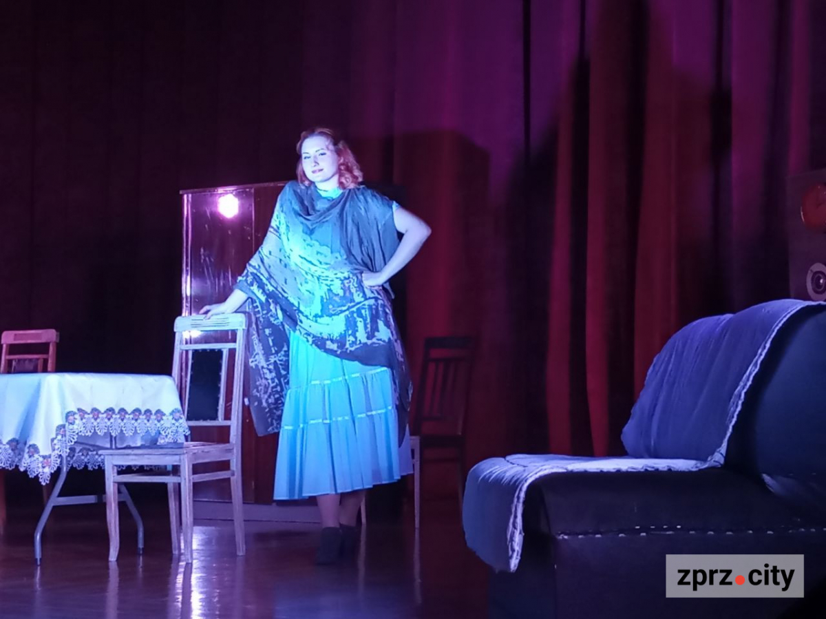 Запорізький театр обрав для показу прем'єри один з віддалених районів міста - фото