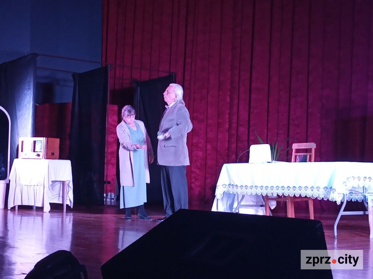 Запорізький театр обрав для показу прем'єри один з віддалених районів міста - фото