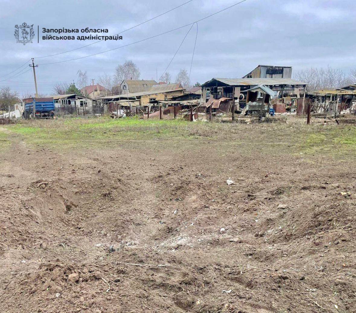 Зруйновані будинки, господарчі споруди та лінії електропередач: подробиці атаки по Запорізькому району