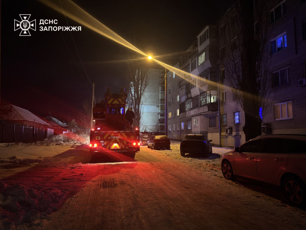 Росіяни атакували Запоріжжя в новорічну ніч — першочергові роботи з ліквідації наслідків удару завершені (фото)