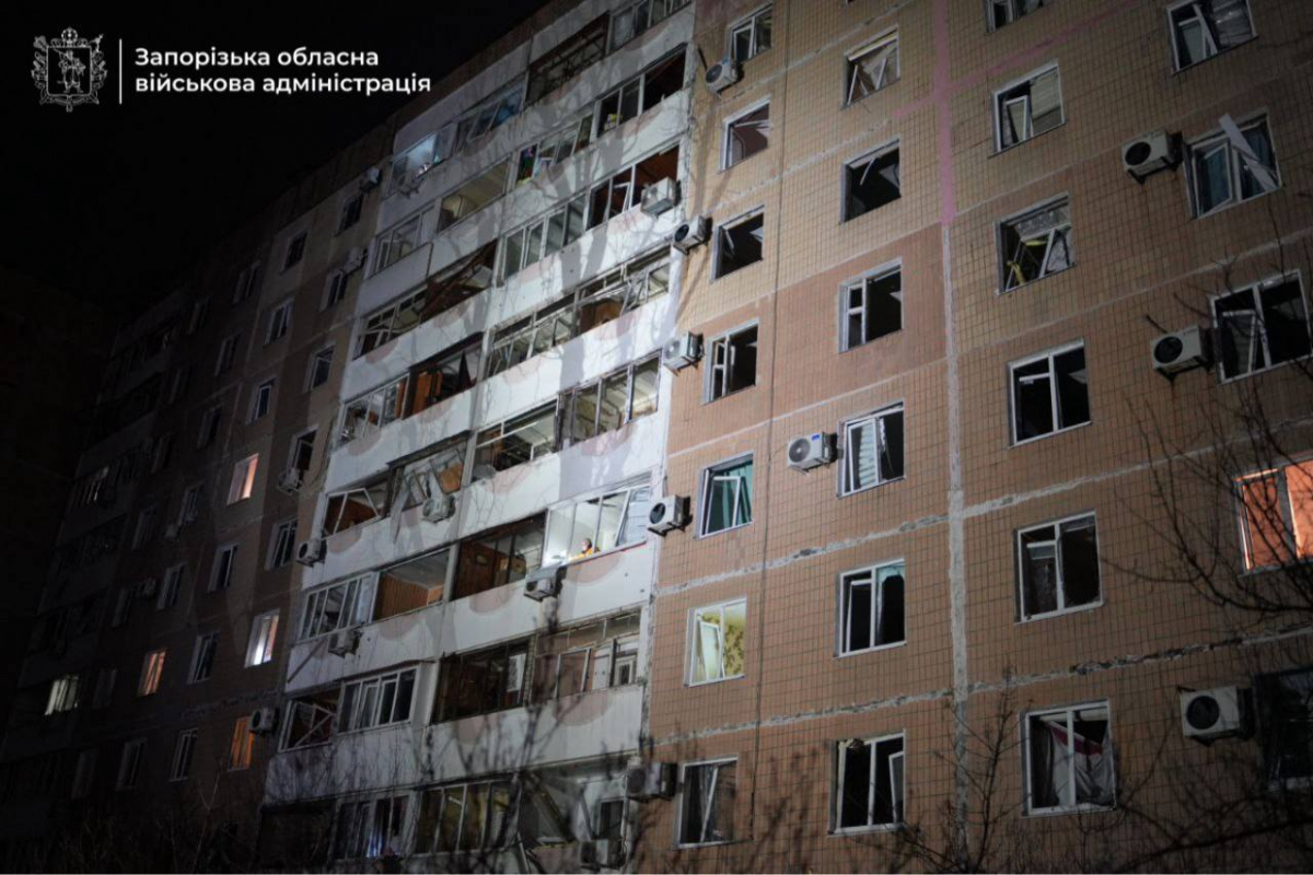 Росіяни вдарили по двох районах Запоріжжя: є постраждалі, пошкоджені десятки будинків (фото)